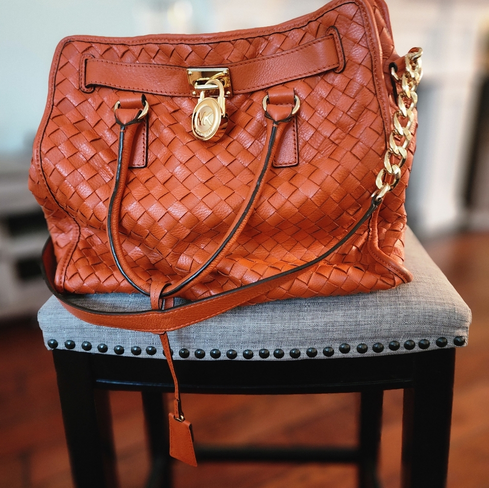Micheal Kors purse